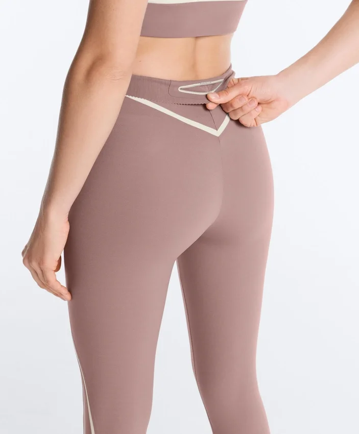 Compressive Leggings taille haute, Core Control, longueur cheville, avec détails contrastés Compressive Leggings taille haute, Core Control, longueur cheville, avec détails contrastés