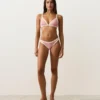 Culotte de bikini à coupe en U et couverture moyenne avec bordure contrastée