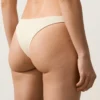 Culottes brésiliennes froncées avec découpe en U Culottes brésiliennes froncées avec découpe en U
