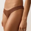Culottes brésiliennes froncées avec découpe en U Culottes brésiliennes froncées avec découpe en U