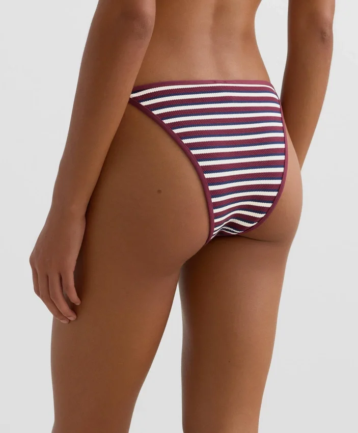 Culottes de bain à couverture moyenne texturées à rayures avec liens Culottes de bain à couverture moyenne texturées à rayures avec liens