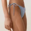 Culottes de bain à couverture moyenne texturées à rayures avec liens Culottes de bain à couverture moyenne texturées à rayures avec liens