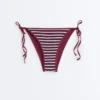 Culottes de bain à couverture moyenne texturées à rayures avec liens Culottes de bain à couverture moyenne texturées à rayures avec liens