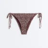 Culottes de bikini à couverture moyenne avec smocks et liens
