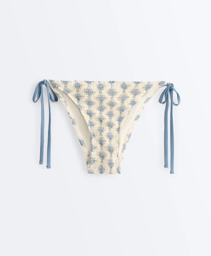 Culottes de bikini à couverture moyenne en crochet à nouer, motif vagues Culottes de bikini à couverture moyenne en crochet à nouer, motif vagues