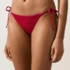 Culottes de bikini à couverture moyenne en tissu gaufré avec liens Culottes de bikini à couverture moyenne en tissu gaufré avec liens