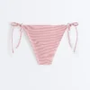 Culottes de bikini à couverture moyenne à rayures avec liens Culottes de bikini à couverture moyenne à rayures avec liens