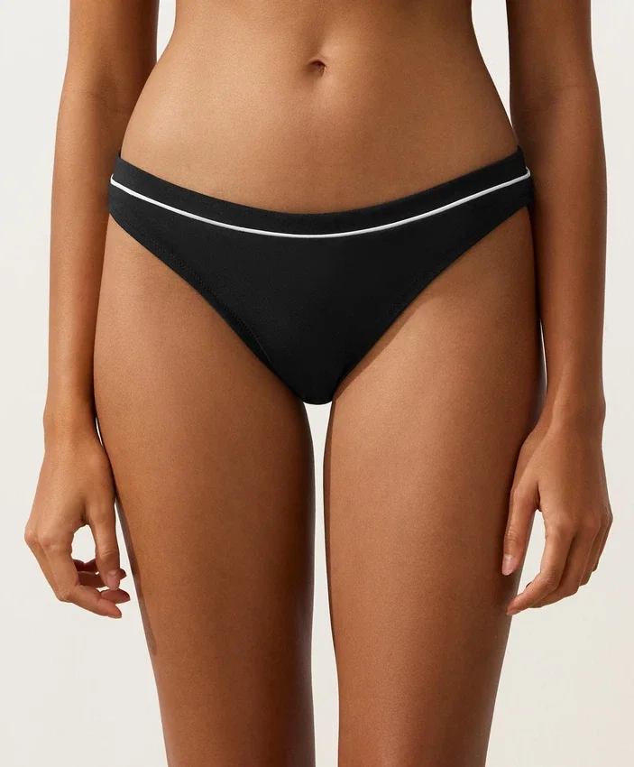 Culottes de Bikinis classiques avec passepoil Culottes de Bikinis classiques avec passepoil