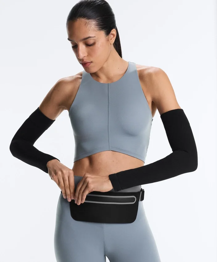 Débardeur compressif à coutures apparentes Débardeur compressif à coutures apparentes