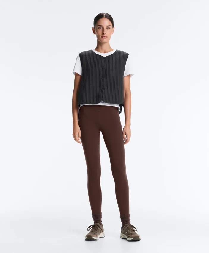 Gilets sans manches matelassés fins en nylon Gilets sans manches matelassés fins en nylon