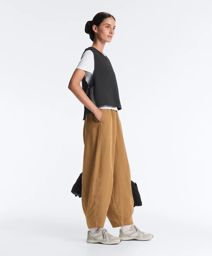 Gilets sans manches matelassés fins en nylon Gilets sans manches matelassés fins en nylon