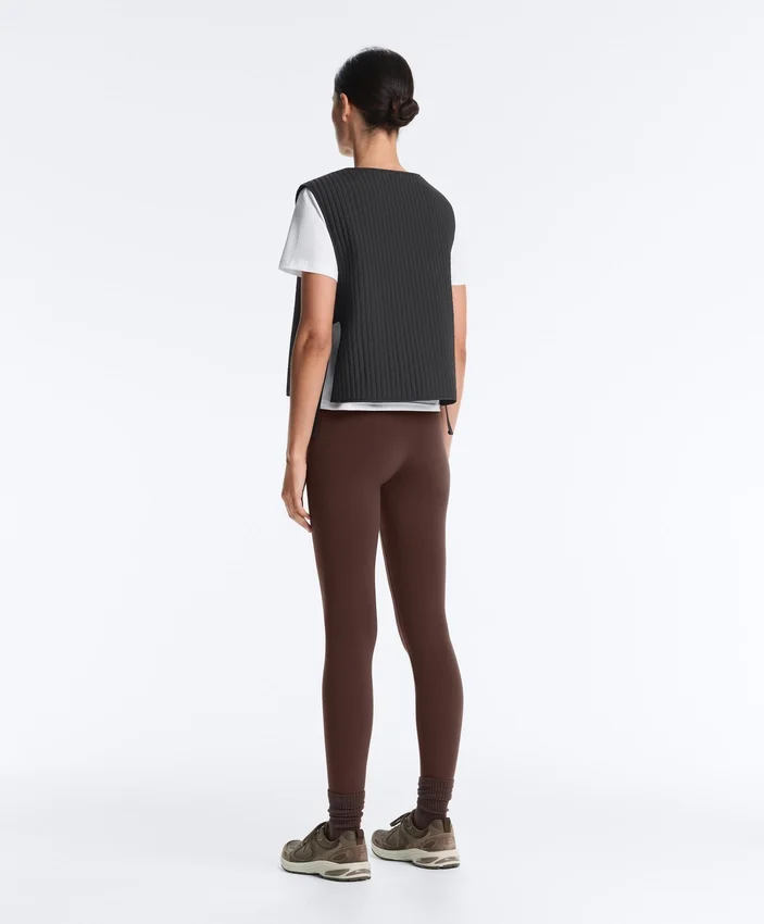 Gilets sans manches matelassés fins en nylon Gilets sans manches matelassés fins en nylon