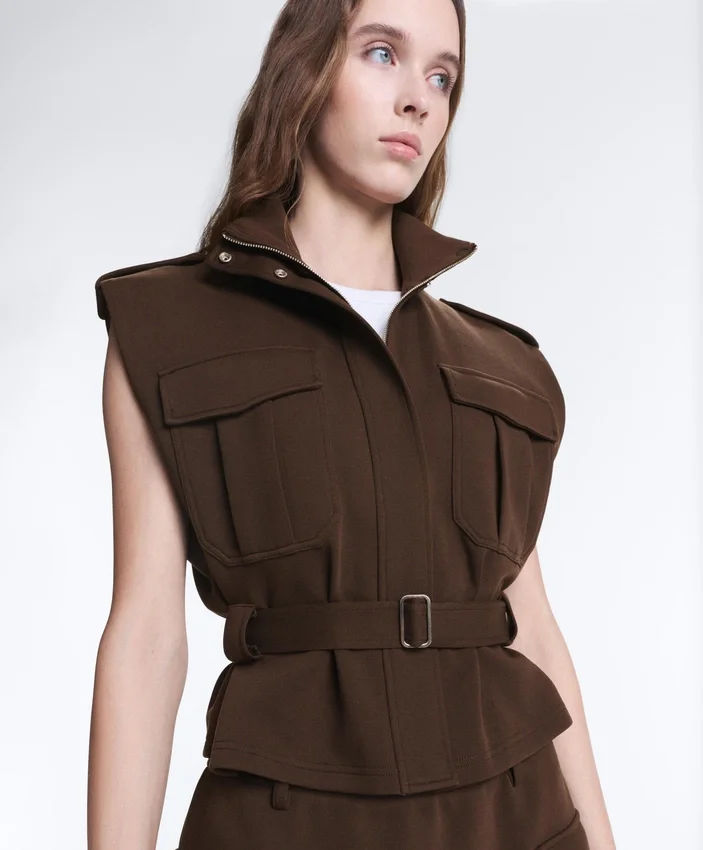 Gilets sans manches utilitaires en piqué avec ceinture en coton Gilets sans manches utilitaires en piqué avec ceinture en coton