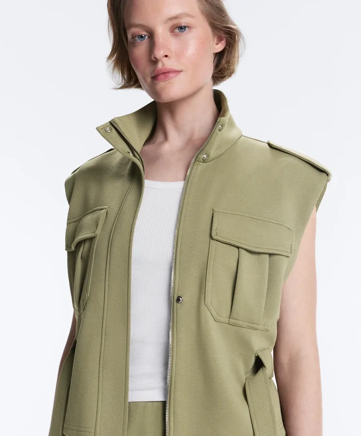 Gilets sans manches utilitaires en piqué avec ceinture en coton Gilets sans manches utilitaires en piqué avec ceinture en coton