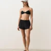 Haut de bikini à bordures contrastées Haut de bikini à bordures contrastées