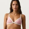 Haut de bikini triangle à bordures contrastées Haut de bikini triangle à bordures contrastées
