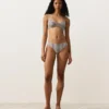 Haut de bikini triangle à rayures Haut de bikini triangle à rayures