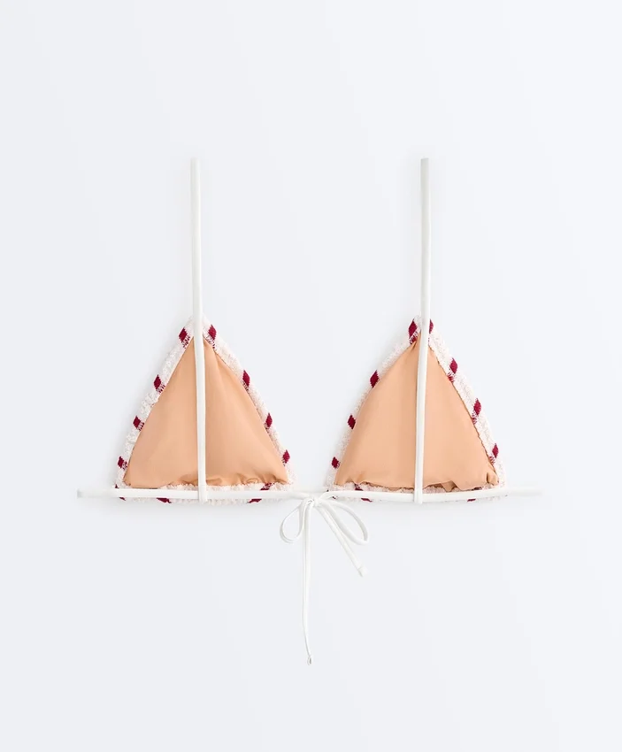 Haut de bikini triangle à rayures en crochet Haut de bikini triangle à rayures en crochet