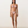 Culottes de bikini à couverture moyenne en crochet rayé avec liens