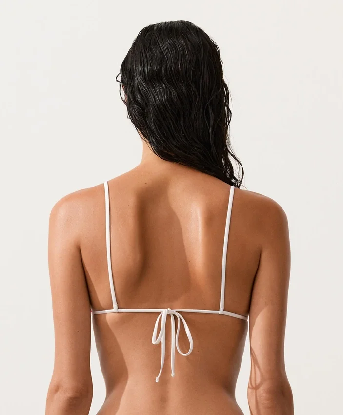 Haut de bikini triangle à rayures en crochet Haut de bikini triangle à rayures en crochet