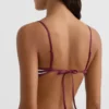 Haut de bikini triangle à rayures texturées Haut de bikini triangle à rayures texturées
