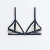 Haut de bikini triangle à rayures texturées Haut de bikini triangle à rayures texturées