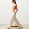 Haut de bikini triangle à rayures texturées et dos nu
