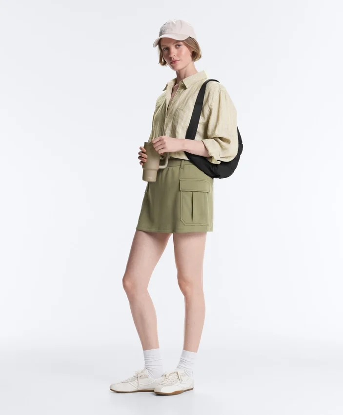Jupe courte en piqué avec poches en coton Jupe courte en piqué avec poches en coton