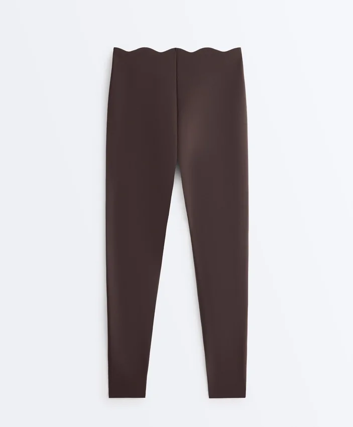 Leggings Compressive Core Control à taille haute et effet gainant, longueur cheville, avec motif ondulé Leggings Compressive Core Control à taille haute et effet gainant, longueur cheville, avec motif ondulé