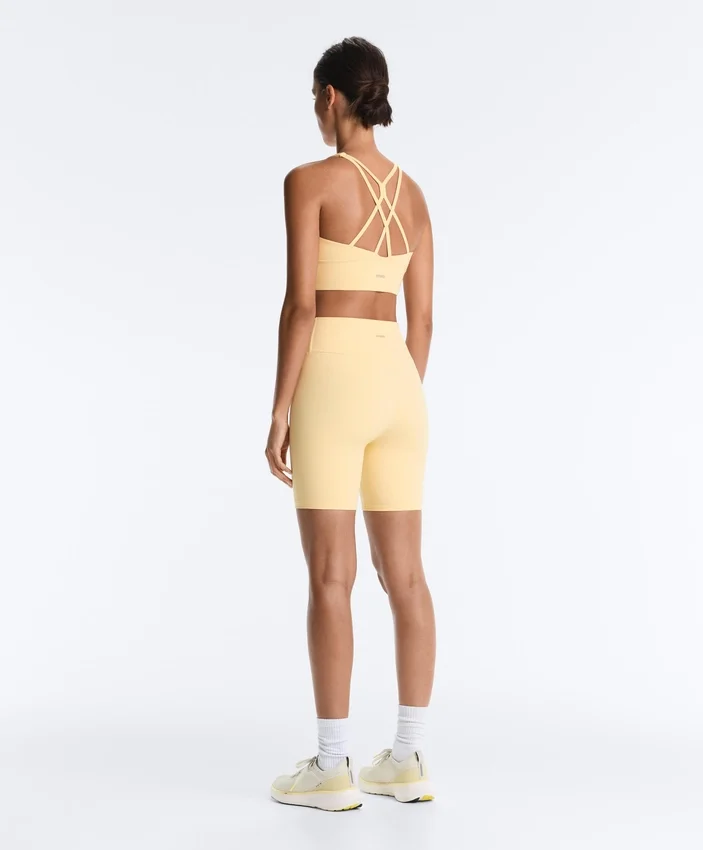 Soutien-gorge de sport Comfortlux à maintien moyen avec bonnets Soutien-gorge de sport Comfortlux à maintien moyen avec bonnets