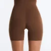 Leggings de cycliste taille haute invisible découpé au laser Leggings de cycliste taille haute invisible découpé au laser