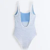 Maillot de bain à rayures texturées et encolure ronde Maillot de bain à rayures texturées et encolure ronde