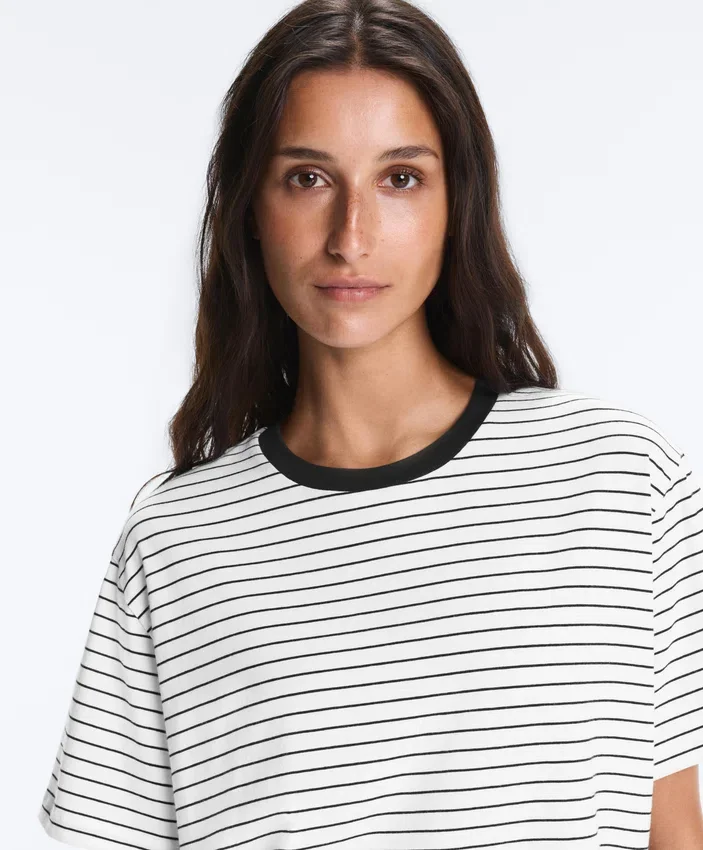 Oversize T-shirt à manches courtes en coton mélangé avec rayures contrastées Oversize T-shirt à manches courtes en coton mélangé avec rayures contrastées