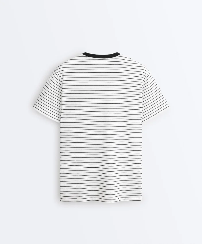 Oversize T-shirt à manches courtes en coton mélangé avec rayures contrastées Oversize T-shirt à manches courtes en coton mélangé avec rayures contrastées