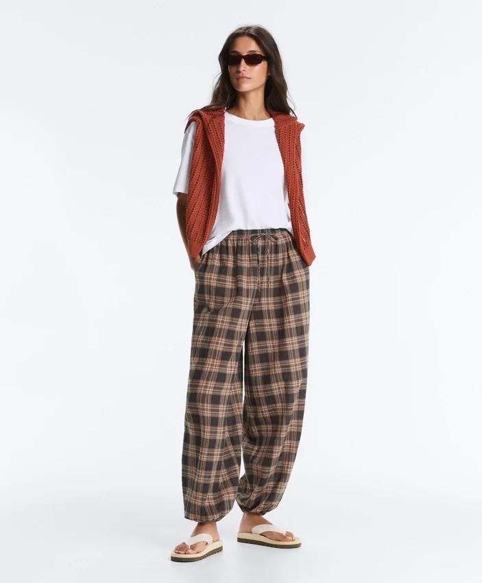Pantalon bouffant à carreaux en mélange de coton Pantalon bouffant à carreaux en mélange de coton
