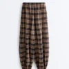 Pantalon bouffant à carreaux en mélange de coton Pantalon bouffant à carreaux en mélange de coton