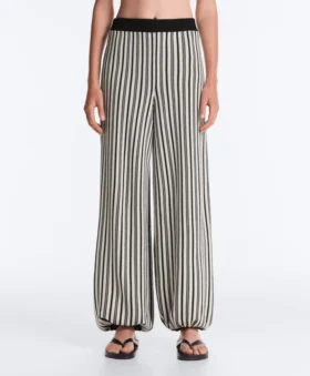 Pantalon bouffant en maille rayée