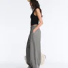 Pantalon bouffant en mélange de lyocell à carreaux vichy Pantalon bouffant en mélange de lyocell à carreaux vichy
