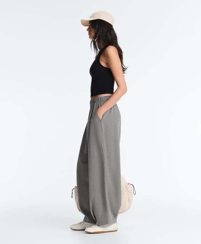 Pantalon bouffant en mélange de lyocell à carreaux vichy Pantalon bouffant en mélange de lyocell à carreaux vichy