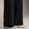 Pantalon à coupe droite en modal et à plis