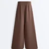 Pantalon à coupe droite en modal Soft Touch avec passepoil Pantalon à coupe droite en modal Soft Touch avec passepoil