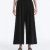 Pantalon court à jambes larges et au toucher Soft Touch, en modal et à plis Pantalon court à jambes larges et au toucher Soft Touch, en modal et à plis