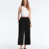 Pantalon court à jambes larges et toucher Soft Touch avec modal Pantalon court à jambes larges et toucher Soft Touch avec modal