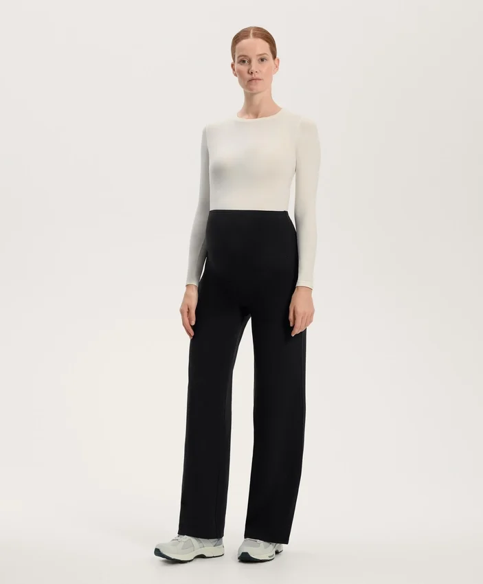 Pantalon de grossesse chaud à coupe droite Pantalon de grossesse chaud à coupe droite