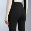 Pantalon de ski stretch évasé à taille haute et résistant à l’eau Pantalon de ski stretch évasé à taille haute et résistant à l’eau
