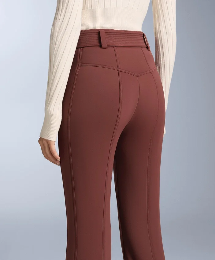 Pantalon de ski stretch évasé à taille haute et résistant à l’eau Pantalon de ski stretch évasé à taille haute et résistant à l’eau