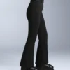 Pantalon de ski stretch évasé à taille haute et résistant à l’eau Pantalon de ski stretch évasé à taille haute et résistant à l’eau