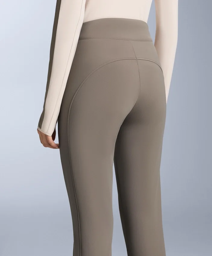 Pantalon de ski évasé extensible et imperméable Pantalon de ski évasé extensible et imperméable