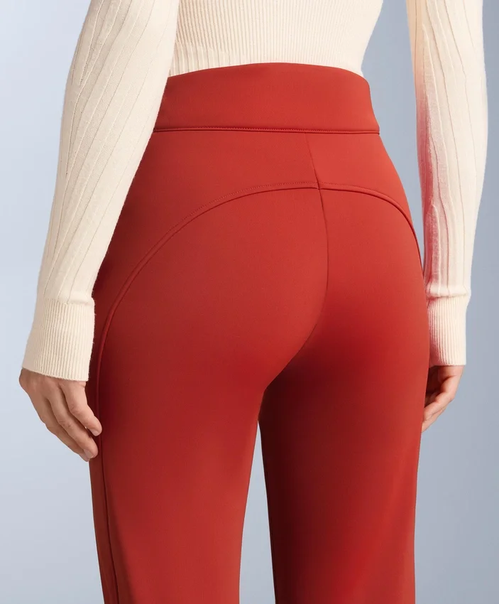Pantalon de ski évasé extensible et imperméable Pantalon de ski évasé extensible et imperméable
