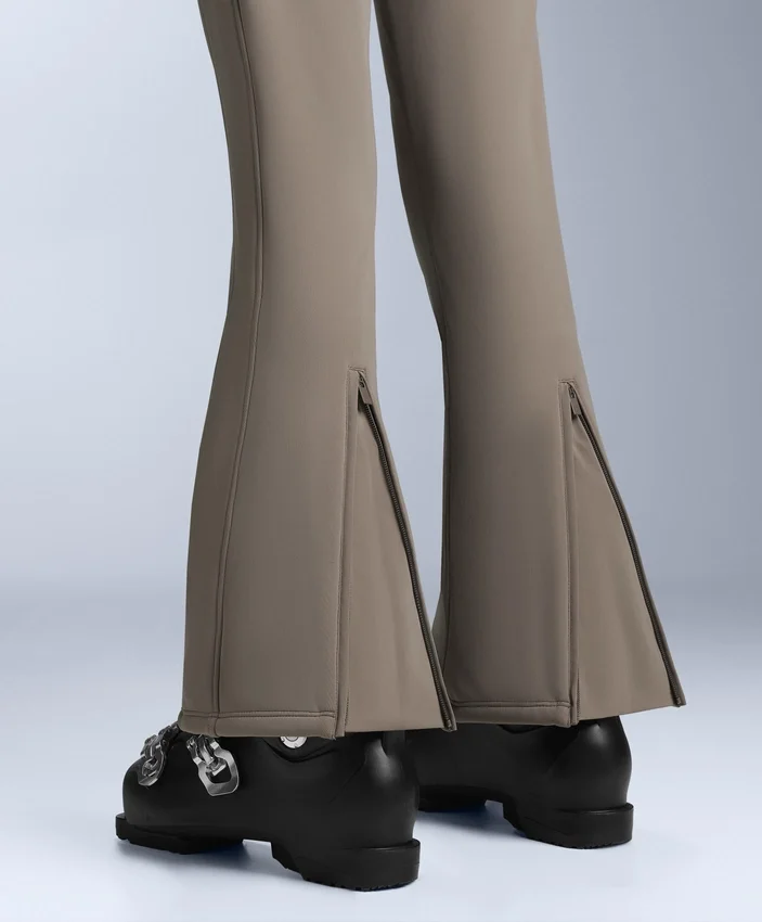 Pantalon de ski évasé extensible et imperméable Pantalon de ski évasé extensible et imperméable